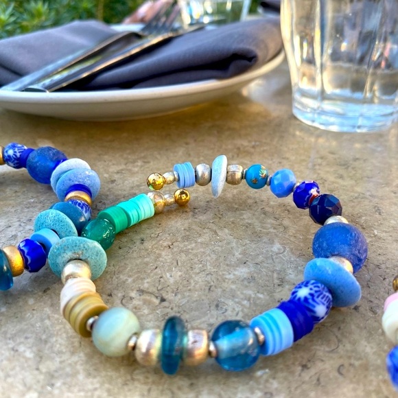 3 piece Handmade bracelet set, in beachy blues. African glass beads. - Picture 8 of 13